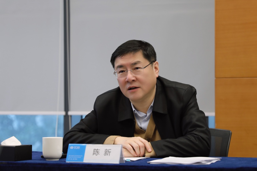 陈新董.jpg